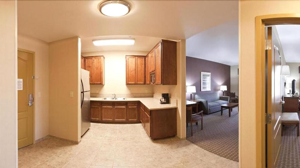 Holiday Inn Express Hotel & Suites Willows By Ihg Экстерьер фото