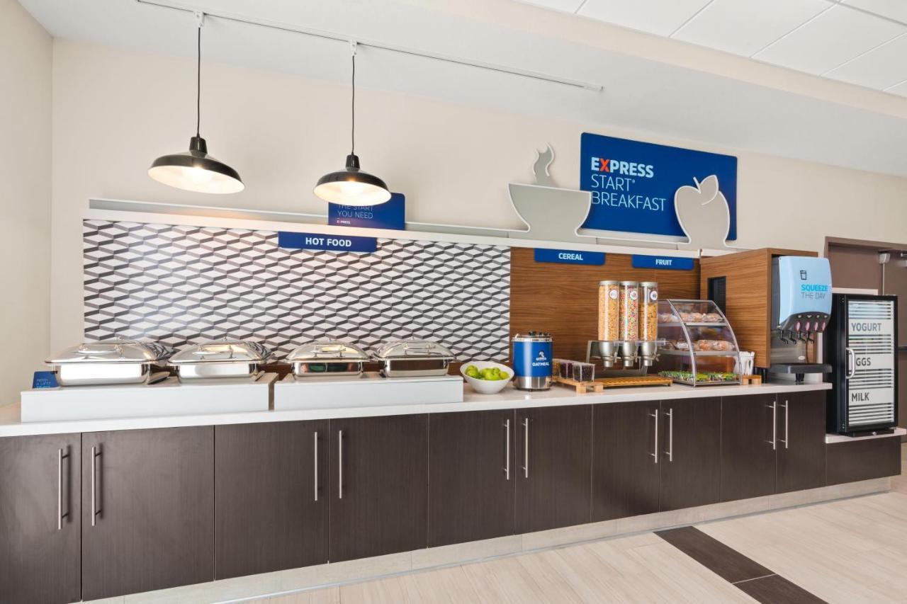 Holiday Inn Express Hotel & Suites Willows By Ihg Экстерьер фото